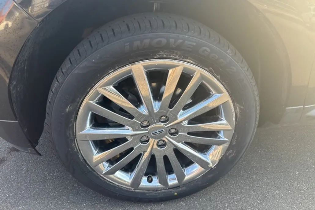 2013 Lincoln MKX Base photo 1