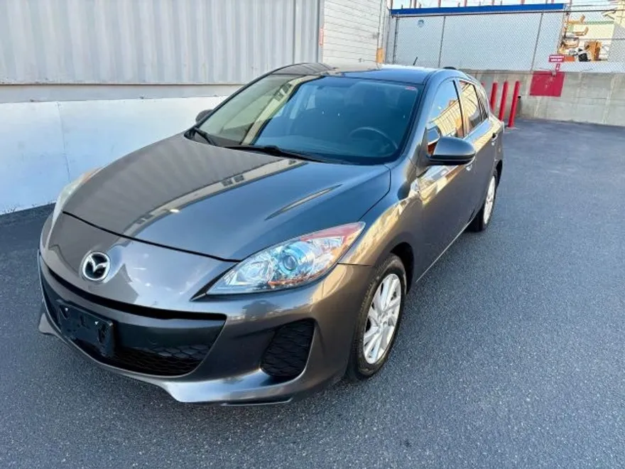 2012 Mazda Mazda3 Touring Hatchback photo 1