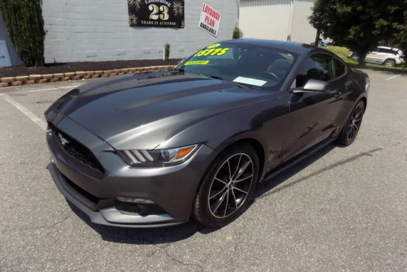 2015 Ford Mustang EcoBoost photo 1