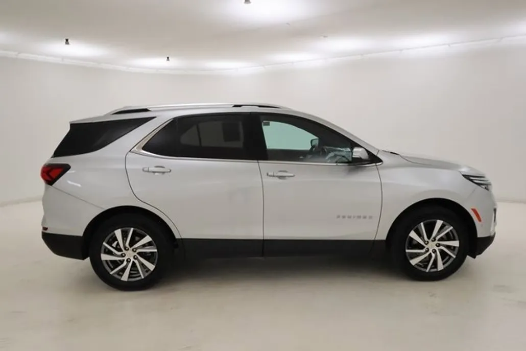 2022 Chevrolet Equinox Premier photo 1