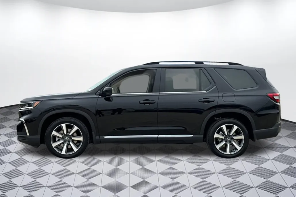 2025 Honda Pilot Elite photo 1