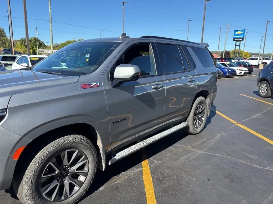 2023 Chevrolet Tahoe Z71 photo 1
