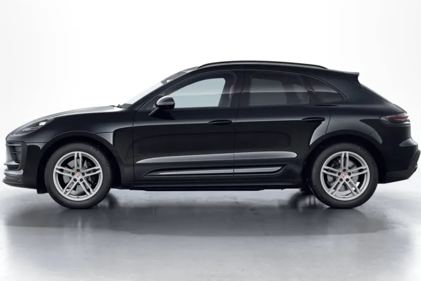 2026 Porsche Macan T photo 1