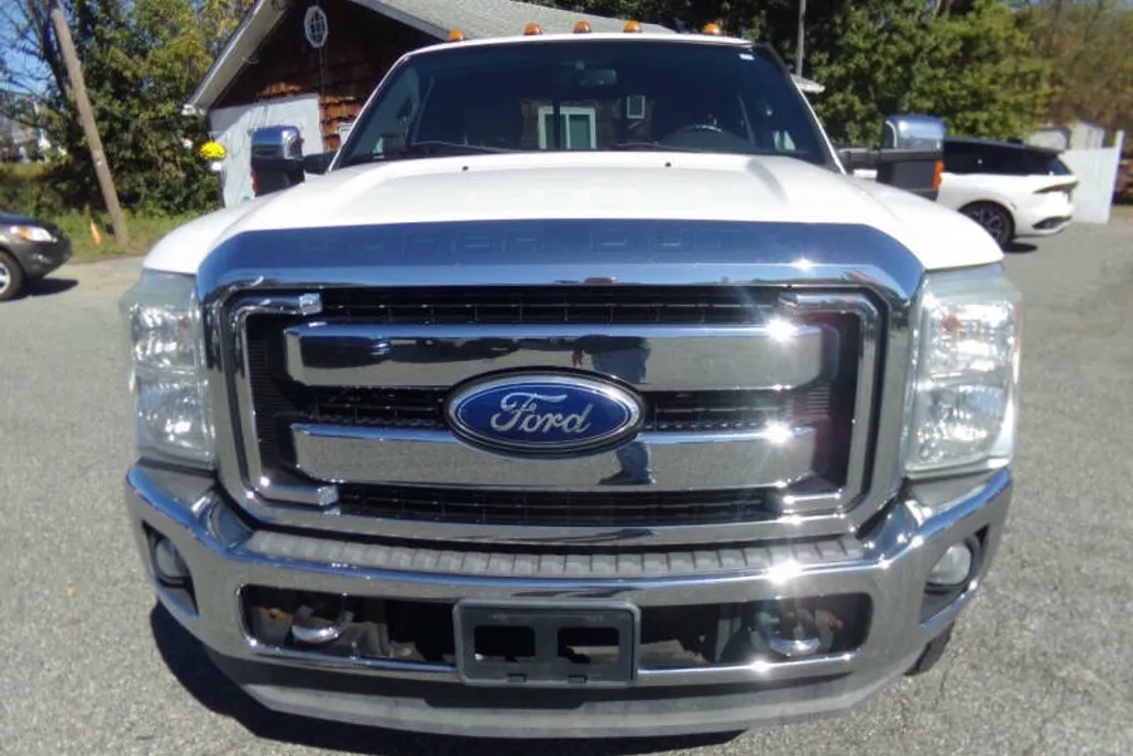 2011 Ford F-250 Lariat photo 1