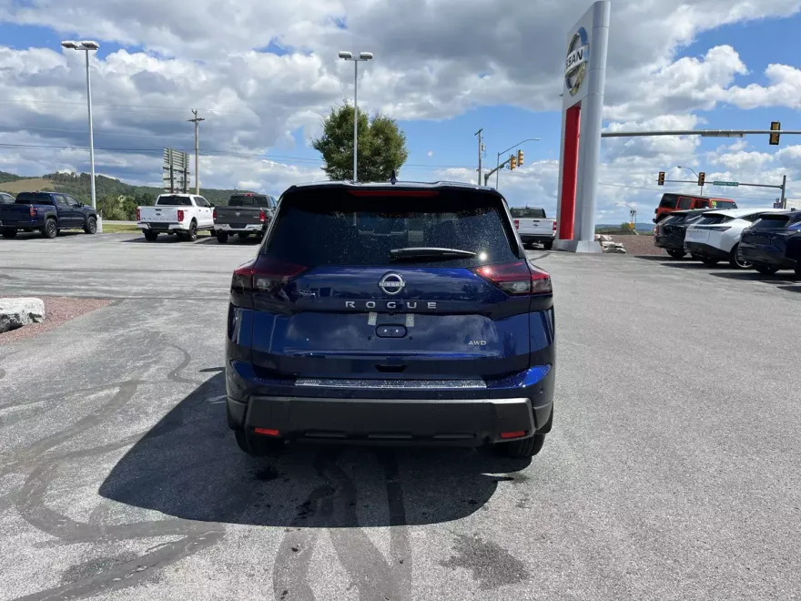 2026 Nissan Rogue SV photo 1