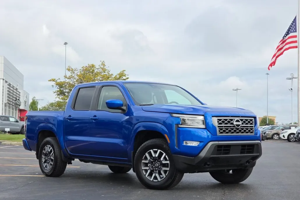2024 Nissan Frontier SL photo 1