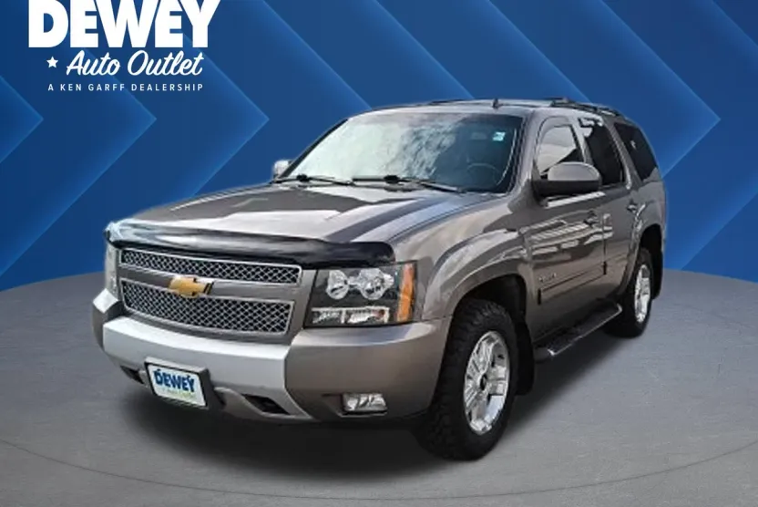 2011 Chevrolet Tahoe LT photo 1