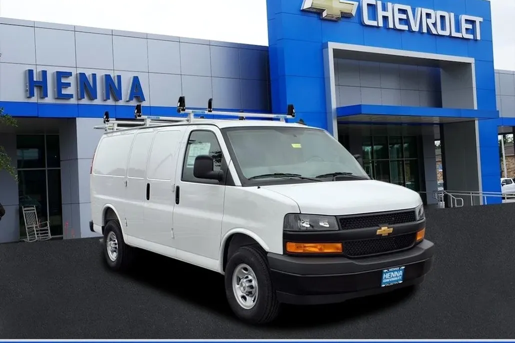 2025 Chevrolet Express Cargo 2500 photo 1