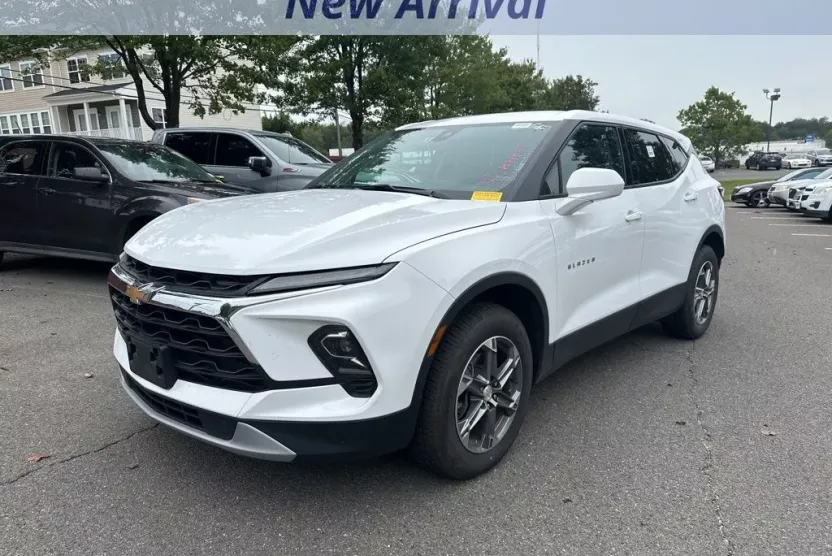 2023 Chevrolet Blazer 2LT photo 1