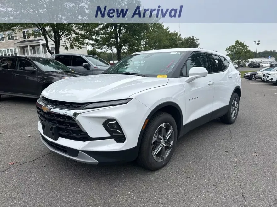 2023 Chevrolet Blazer 2LT photo 1
