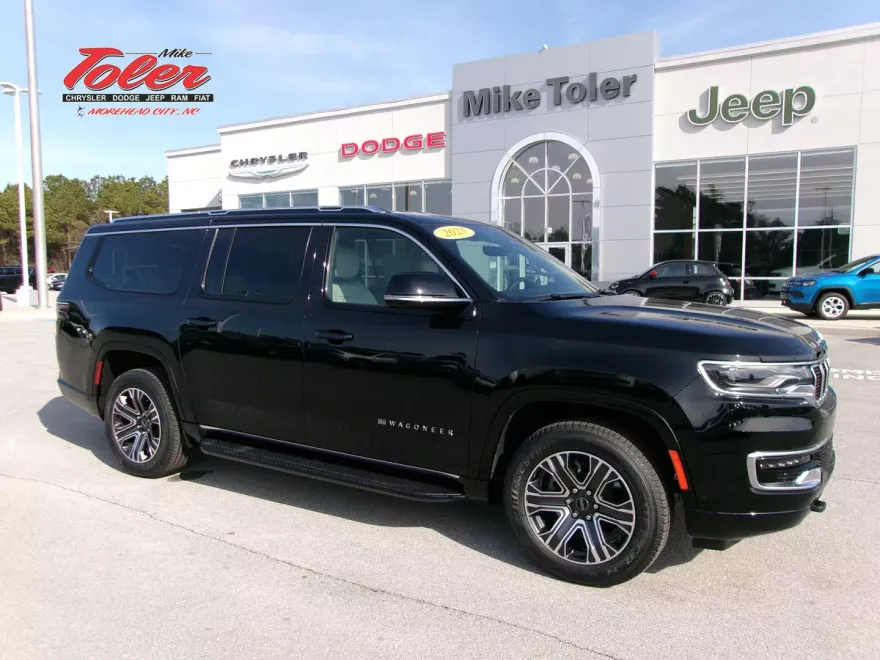 2025 Jeep Wagoneer L Base photo 1