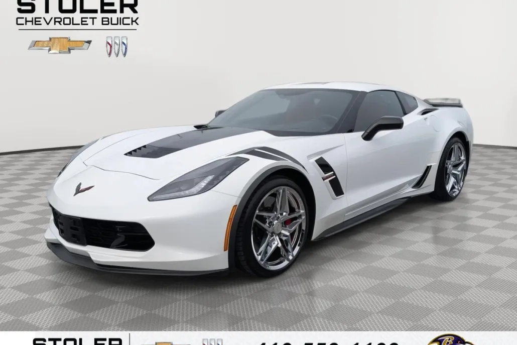 2017 Chevrolet Corvette Grand Sport 2LT photo 1