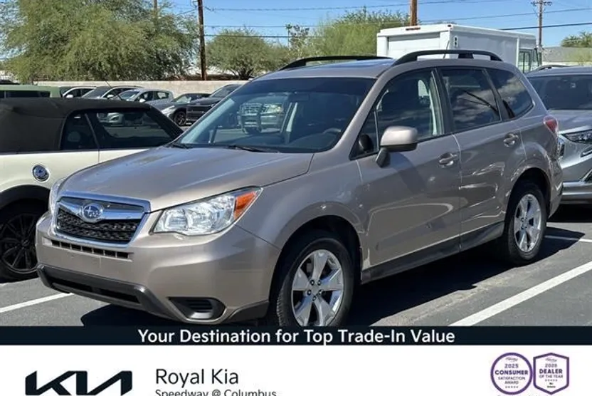 2015 Subaru Forester 2.5i Premium photo 1