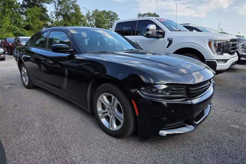 2022 Dodge Charger SXT photo 1