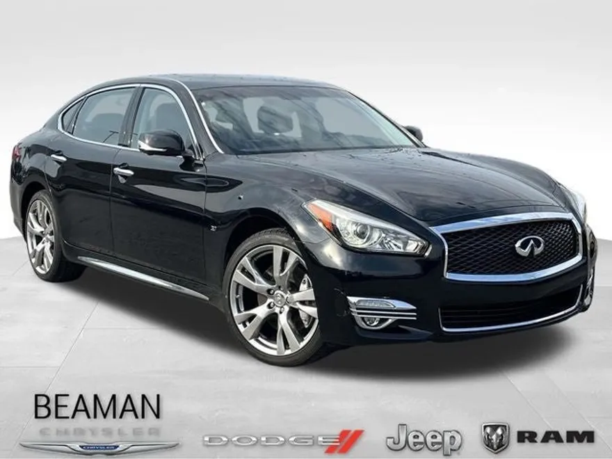 2018 Infiniti Q70L photo 1