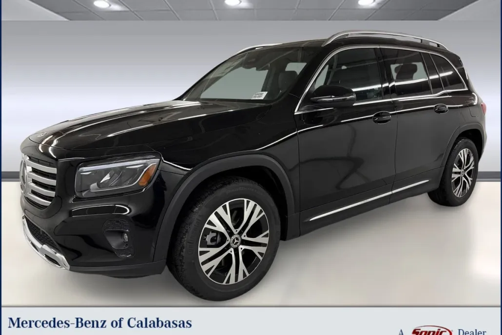 2026 Mercedes Benz GLB 250 photo 1