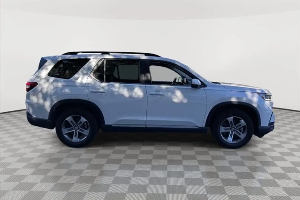 2025 Honda Pilot EX-L photo 1