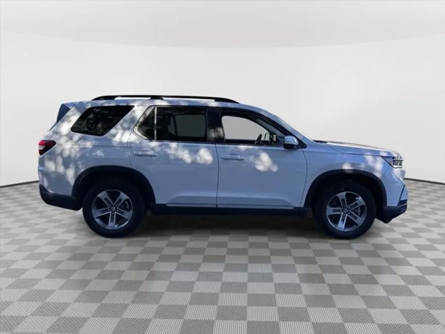 2025 Honda Pilot EX-L photo 1