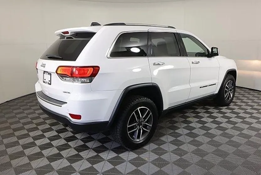 2022 Jeep Cherokee Limited Sport photo 1