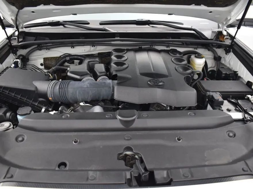 2024 Toyota 4Runner SR5 photo 25
