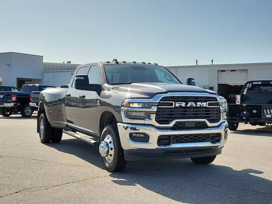 2025 Ram 3500 Tradesman photo 1