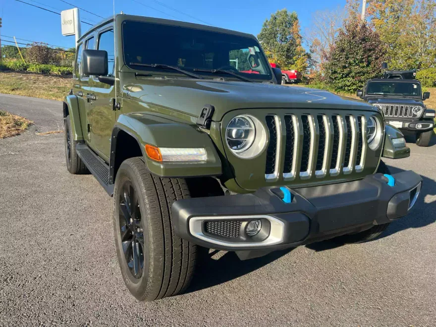 2022 Jeep Wrangler Unlimited 4xe Sahara photo 1