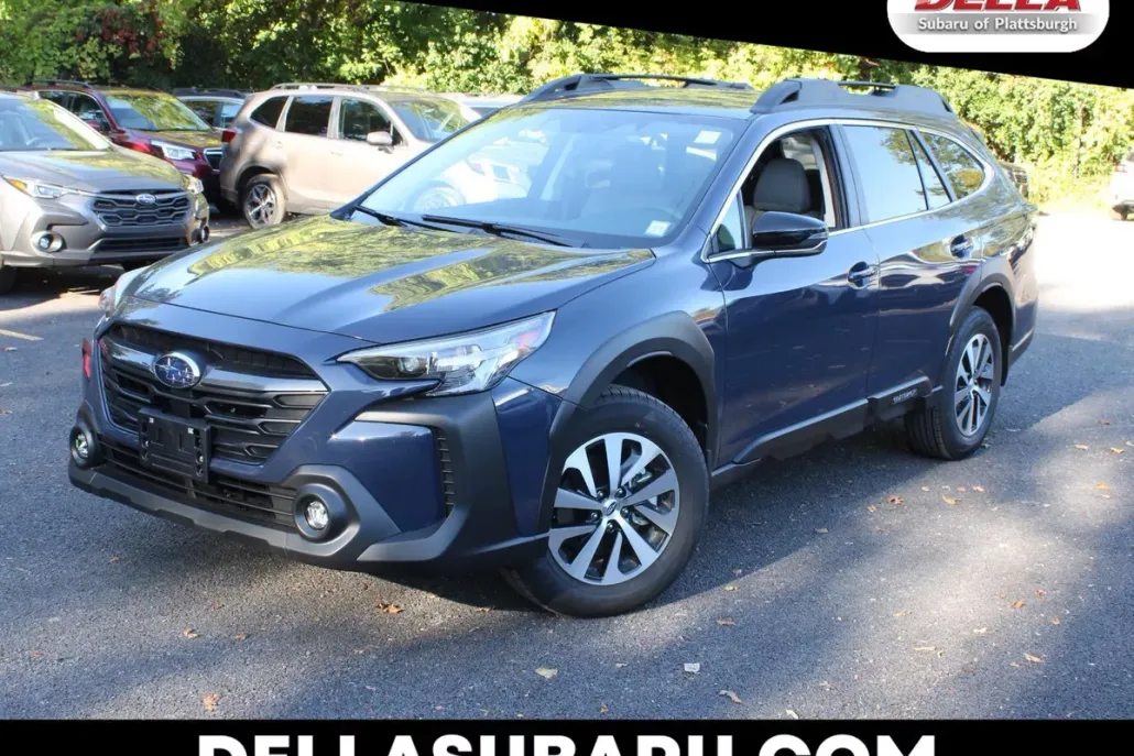 2025 Subaru Outback Premium photo 1