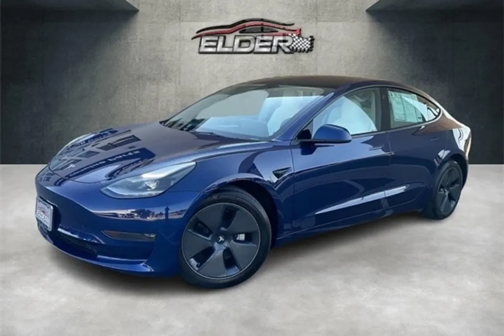 2023 Tesla Model 3 Long Range photo 1