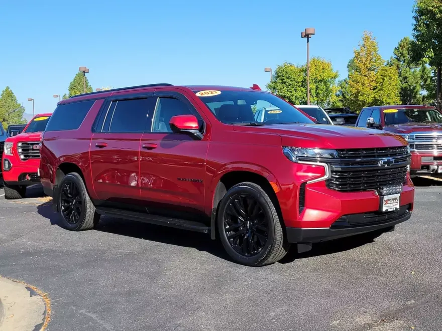 2021 Chevrolet Suburban RST photo 1