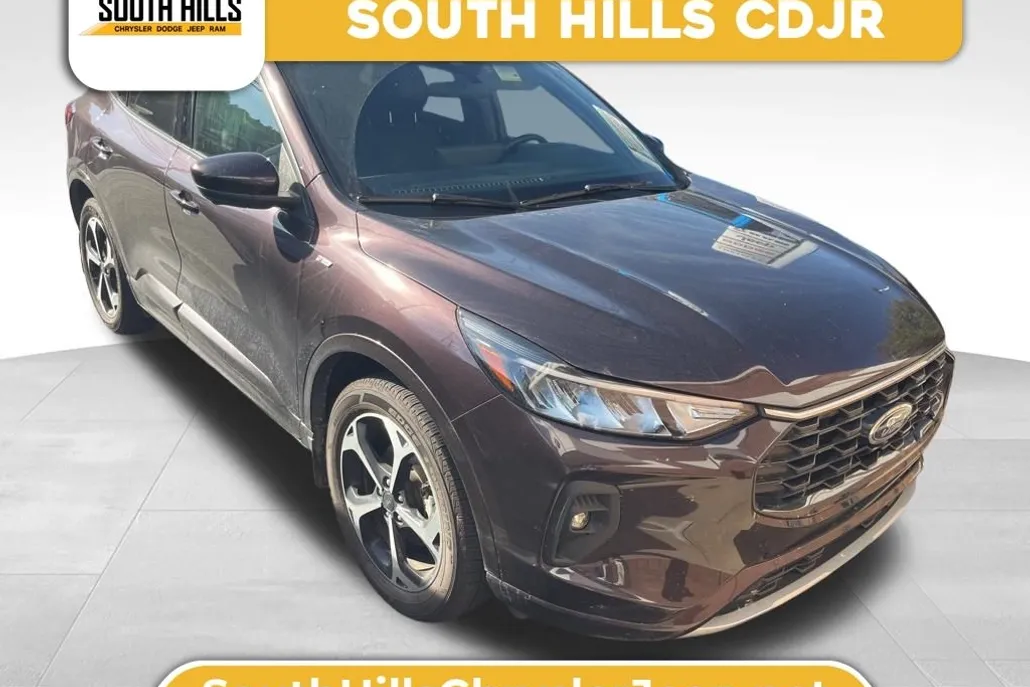 2023 Ford Escape ST-Line Select photo 1