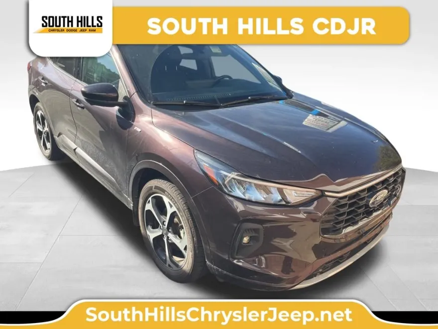 2023 Ford Escape ST-Line Select photo 1