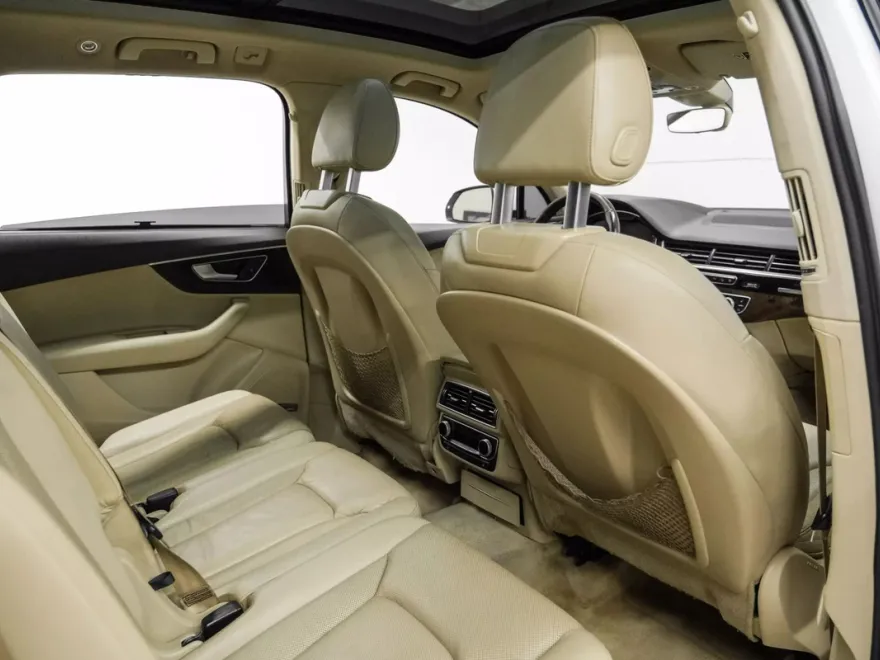 2017 Audi Q7 3.0T Prestige photo 19