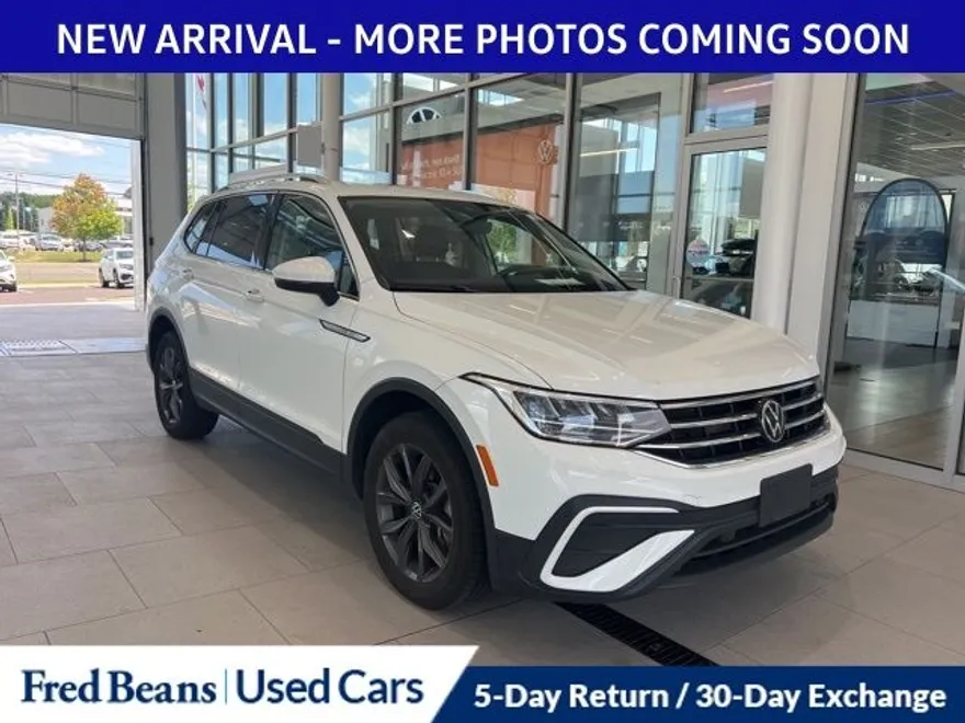 2022 Volkswagen Tiguan SE photo 1