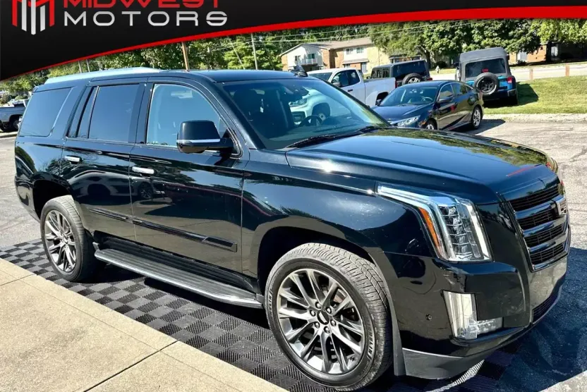 2019 Cadillac Escalade Luxury photo 1