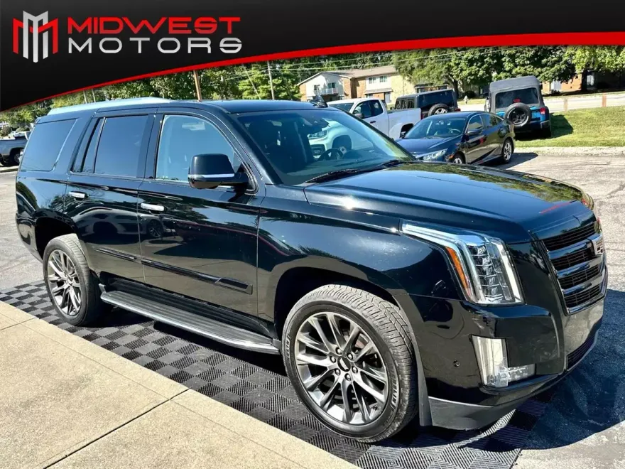 2019 Cadillac Escalade Luxury photo 1