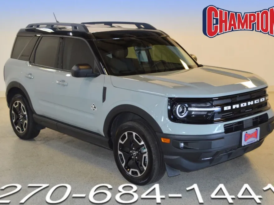 2024 Ford Bronco Sport Outer Banks photo 1