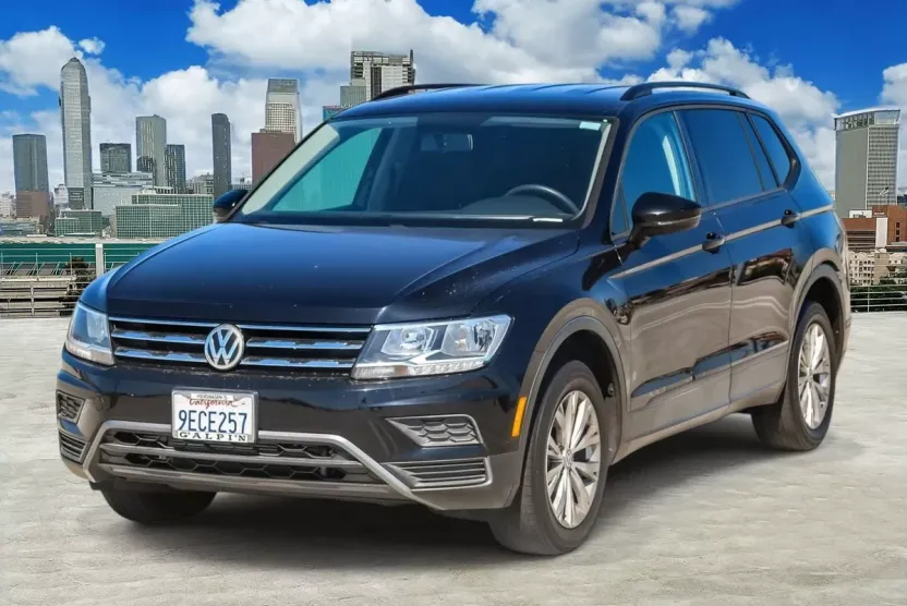 2019 Volkswagen Tiguan S photo 1