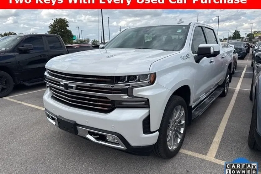 2022 Chevrolet Silverado 1500 High Country photo 1
