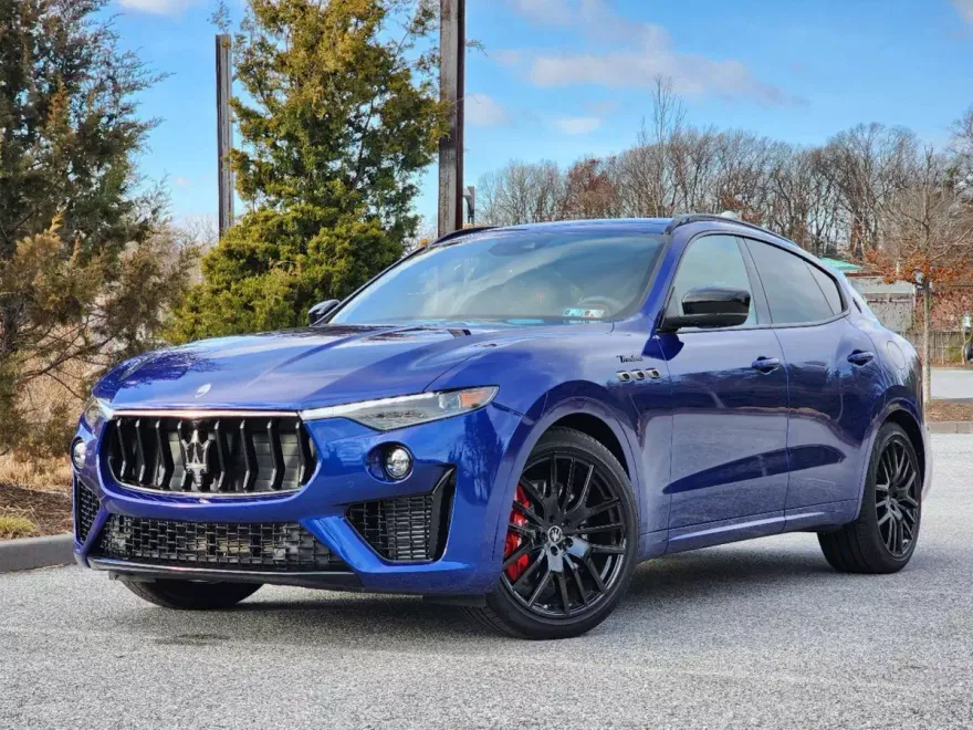 2024 Maserati Levante Modena photo 1