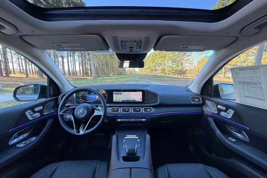 2025 Mercedes Benz GLE 350 4MATIC photo 1