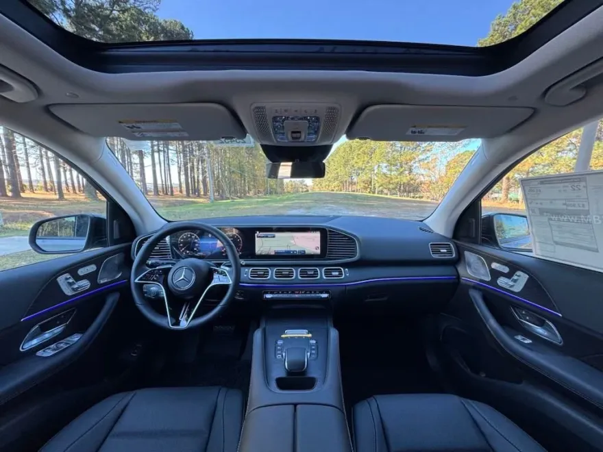 2025 Mercedes Benz GLE 350 4MATIC photo 1