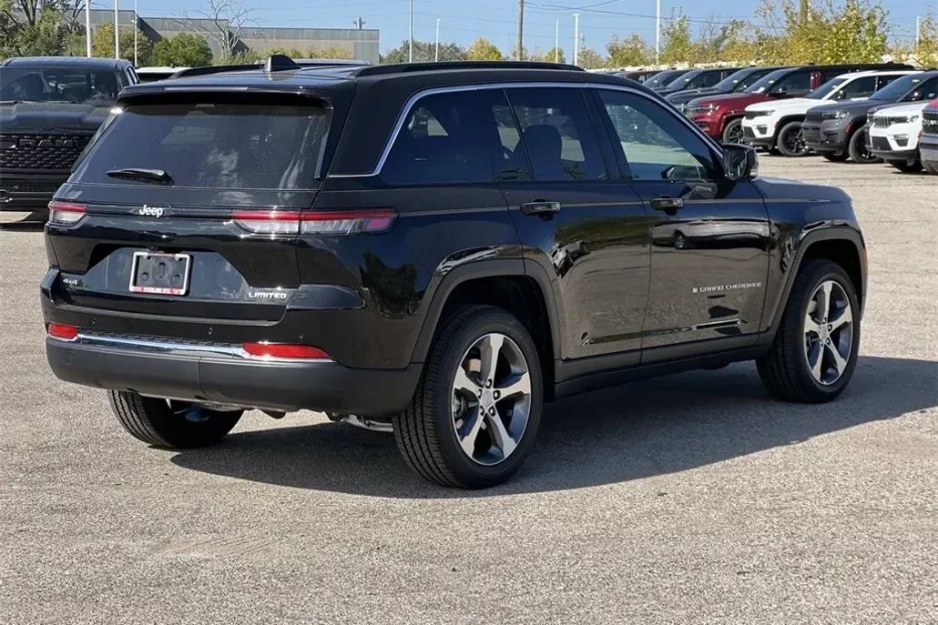 2025 Jeep Grand Cherokee Limited photo 1