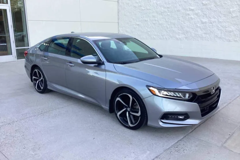 2018 Honda Accord Sport photo 1