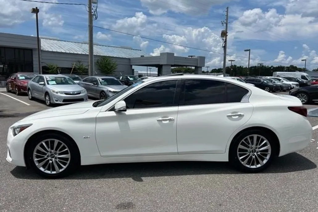 2020 Infiniti Q50 3.0t LUXE photo 1