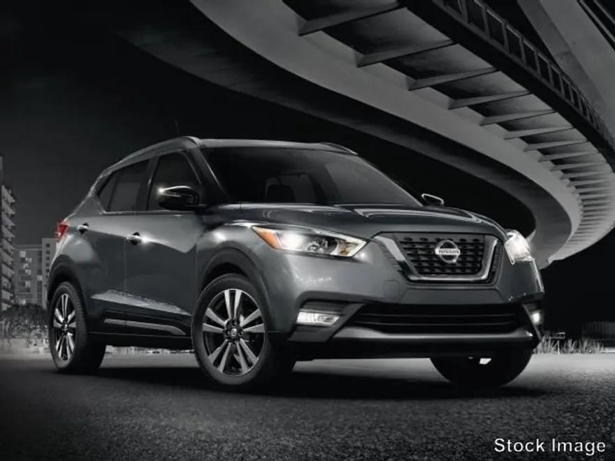 2022 Nissan Kicks S photo 1