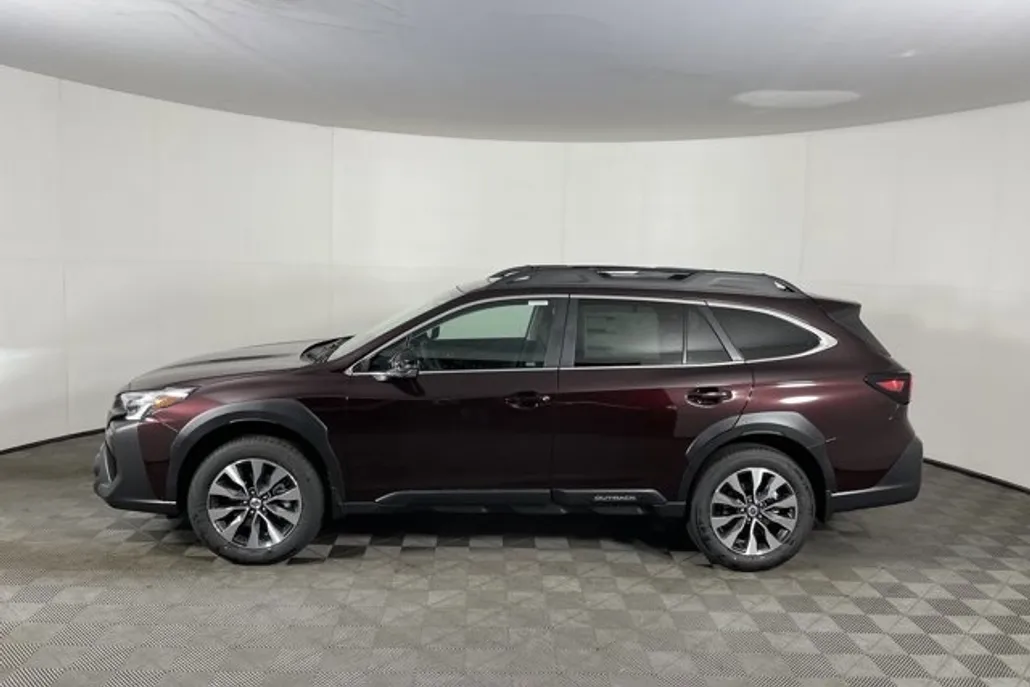2025 Subaru Outback Limited photo 1