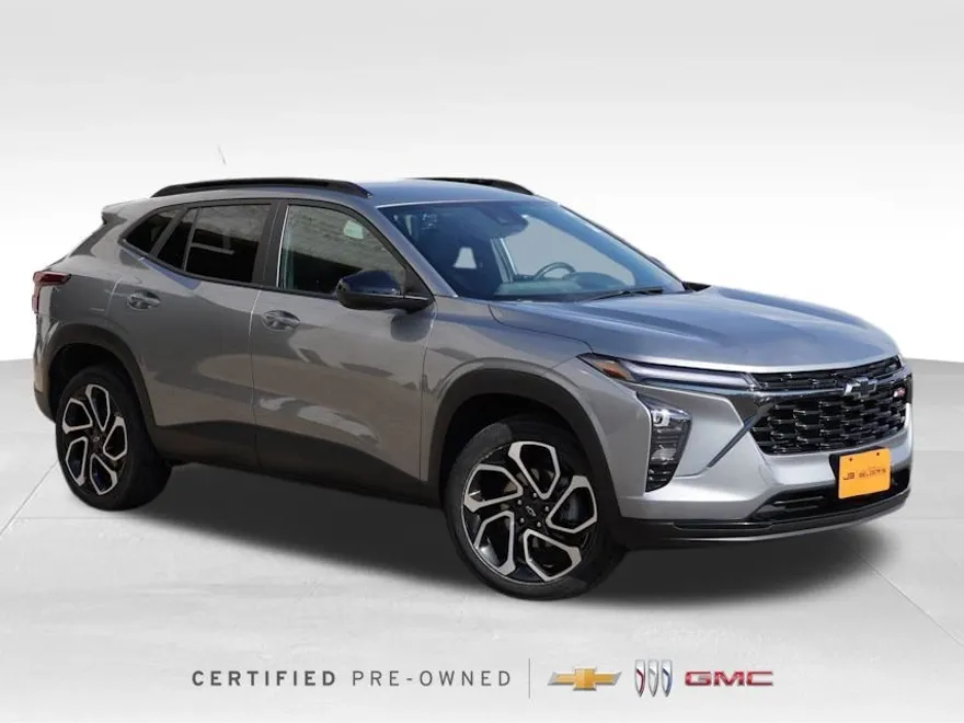 2024 Chevrolet Trax photo 1