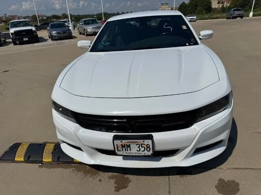 2022 Dodge Charger SXT photo 1