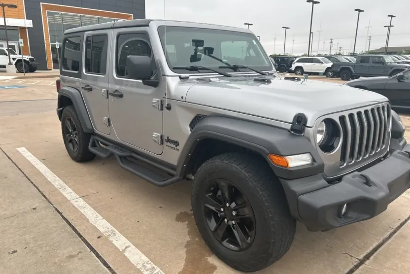 2021 Jeep Wrangler Unlimited Sport Altitude photo 1