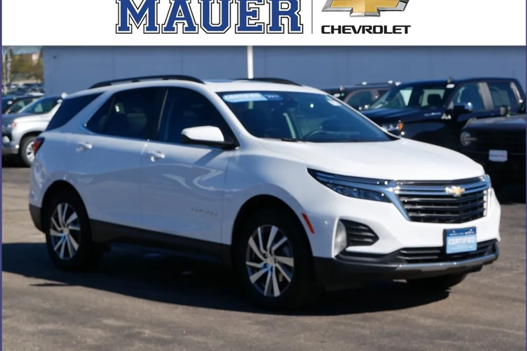 2023 Chevrolet Equinox LT photo 1